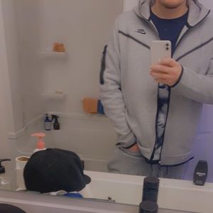 Meet your Posher, Mackenzie